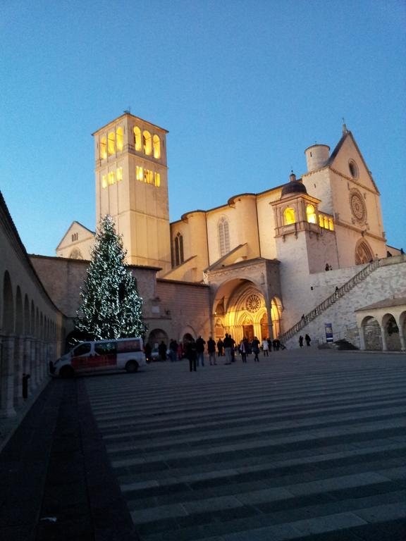 La Corte Degli Angeli Locazioni Turistiche Assisi Exterior photo