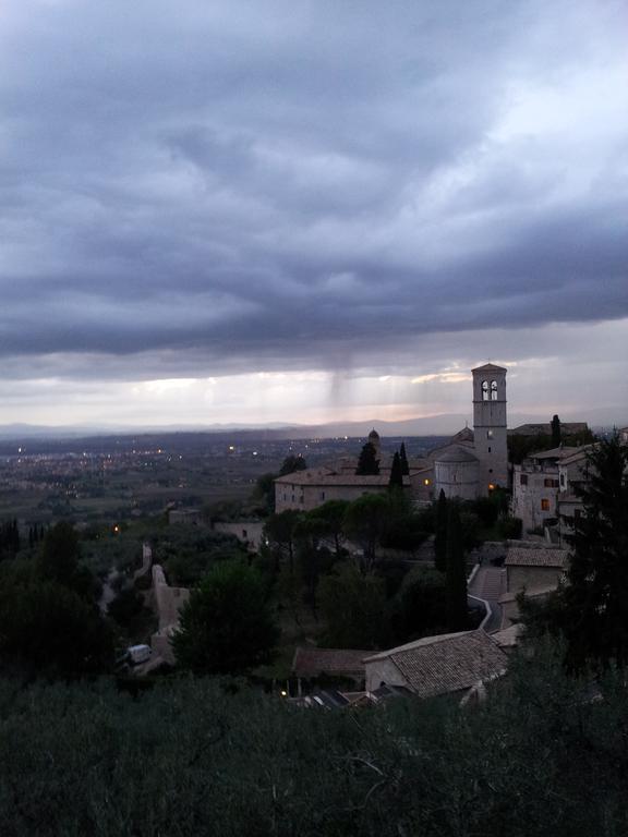 La Corte Degli Angeli Locazioni Turistiche Assisi Exterior photo